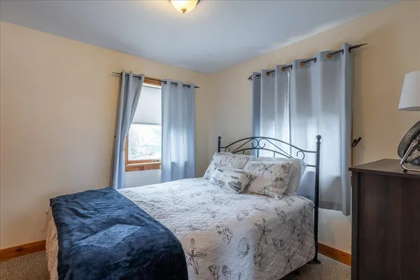 $379,900 | 7 Watts Avenue, Thomaston, ME 04861