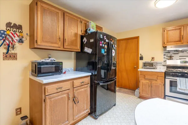 $379,900 | 7 Watts Avenue, Thomaston, ME 04861