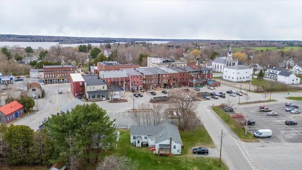 $379,900 | 7 Watts Avenue, Thomaston, ME 04861