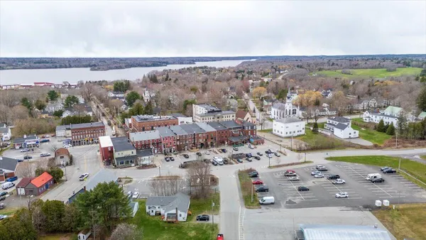 $379,900 | 7 Watts Avenue, Thomaston, ME 04861