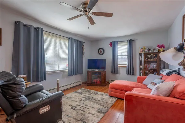 $379,900 | 7 Watts Avenue, Thomaston, ME 04861