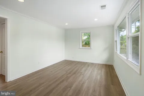 $375,000 | 614 Larchmont Avenue, Capitol Heights, MD 20743