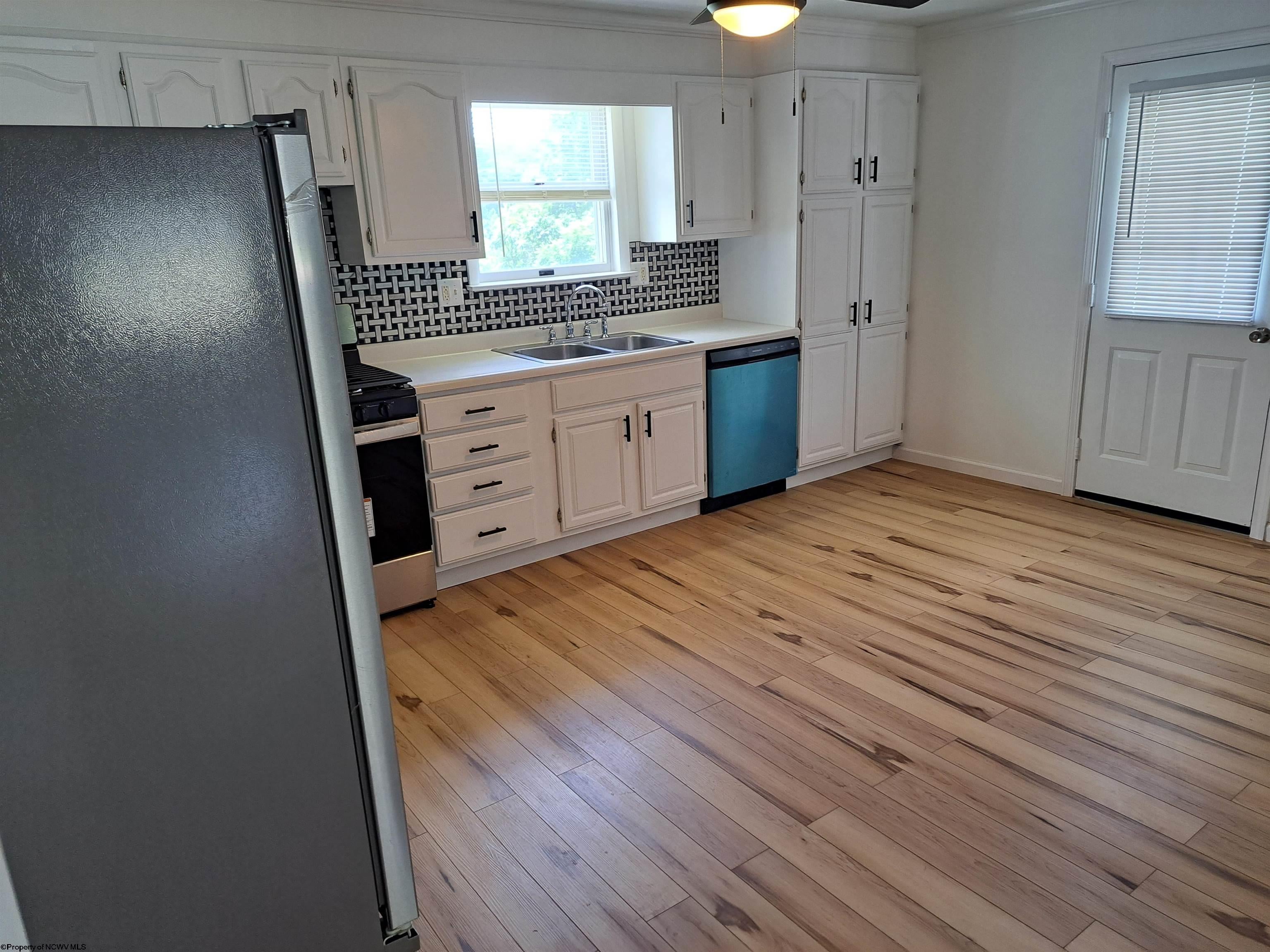 114 Merrill Avenue Rivesville, WV 26588 - Photo 5 of 16 Gallery Image 5