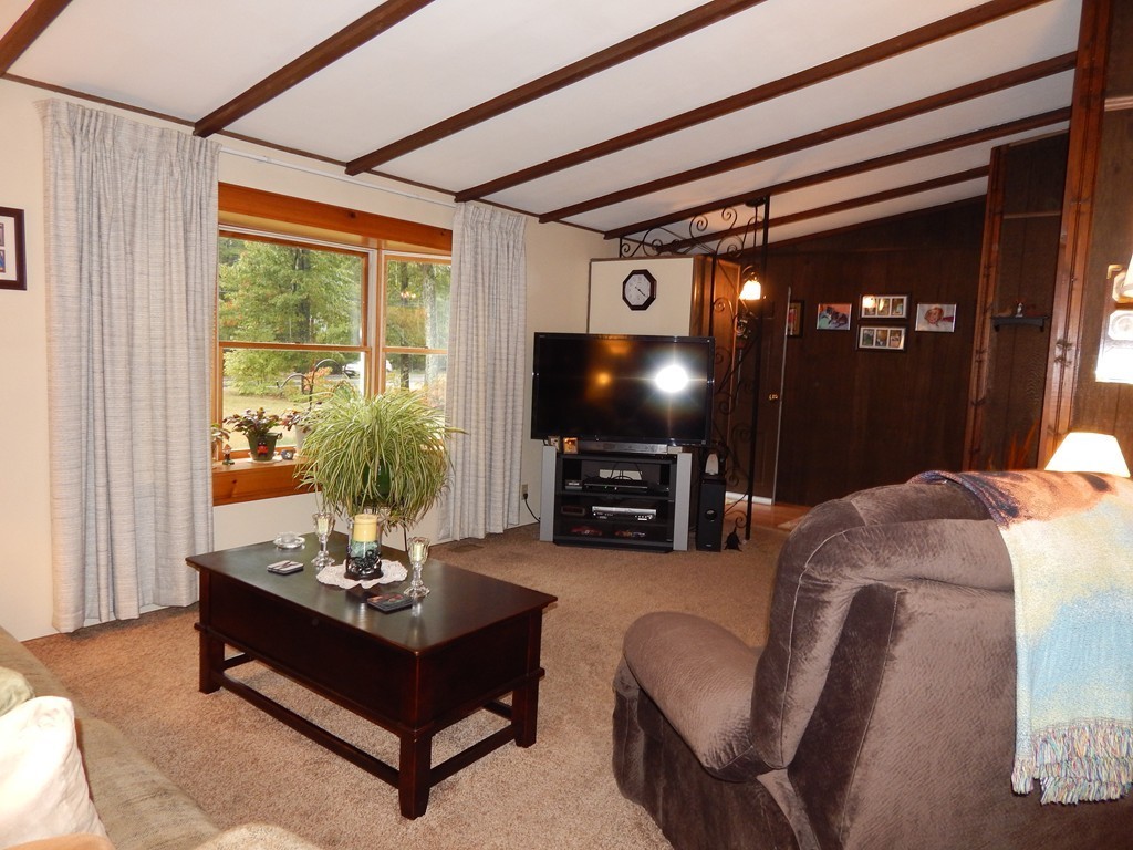 109 Bullock Road Freetown, MA 02717 - Photo 9 of 30 Gallery Image 9