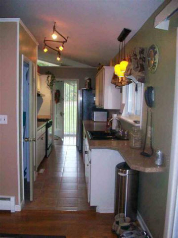 8461 North McKinley Road Flushing, MI 48433 - Photo 4 of 10 20178913-3.JPG