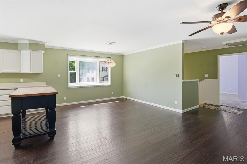208 North Library Street Waterloo, IL 62298 - Photo 12 of 63