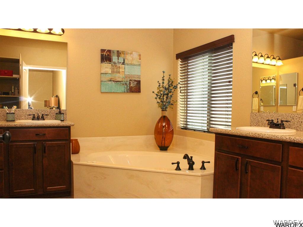 4927 North Neal Ranch Road Kingman, AZ 86401 - Photo 16 of 32