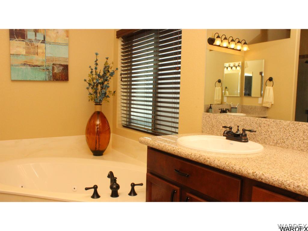 4927 North Neal Ranch Road Kingman, AZ 86401 - Photo 17 of 32