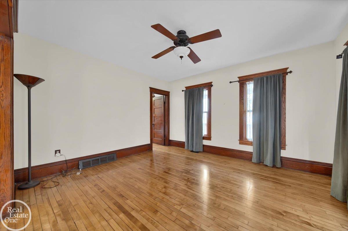 9054 Rattle Run Road Columbus, MI 48063 - Photo 15 of 47