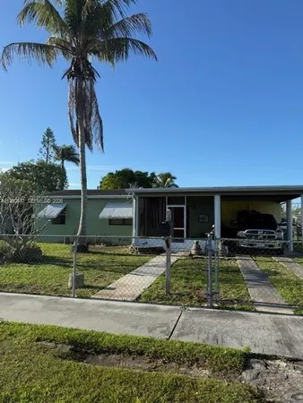 $439,900 | 1570 Northeast 15th Street, Homestead, FL 33033