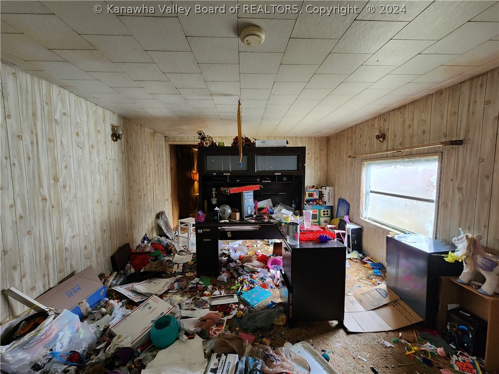 48 Vantage Point Road Logan, WV 25601 - Photo 3 of 11 Gallery Image 3