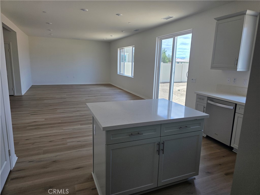 9667 Babaco Street Riverside, CA 92508 - Photo 7 of 24