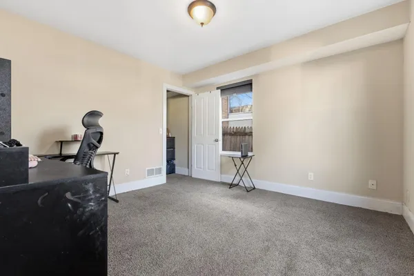 $300,000 | 2433 Youngman Avenue West, St. Paul, MN 55116