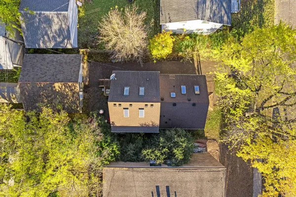 $300,000 | 2433 Youngman Avenue West, St. Paul, MN 55116