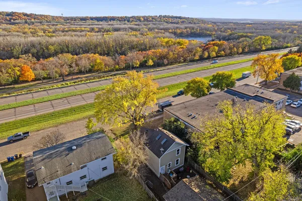 $300,000 | 2433 Youngman Avenue West, St. Paul, MN 55116