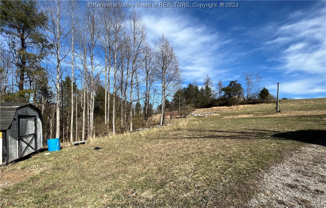 2557 Iva Durst Road Leon, WV 25123 - Photo 4 of 6 Gallery Image 4