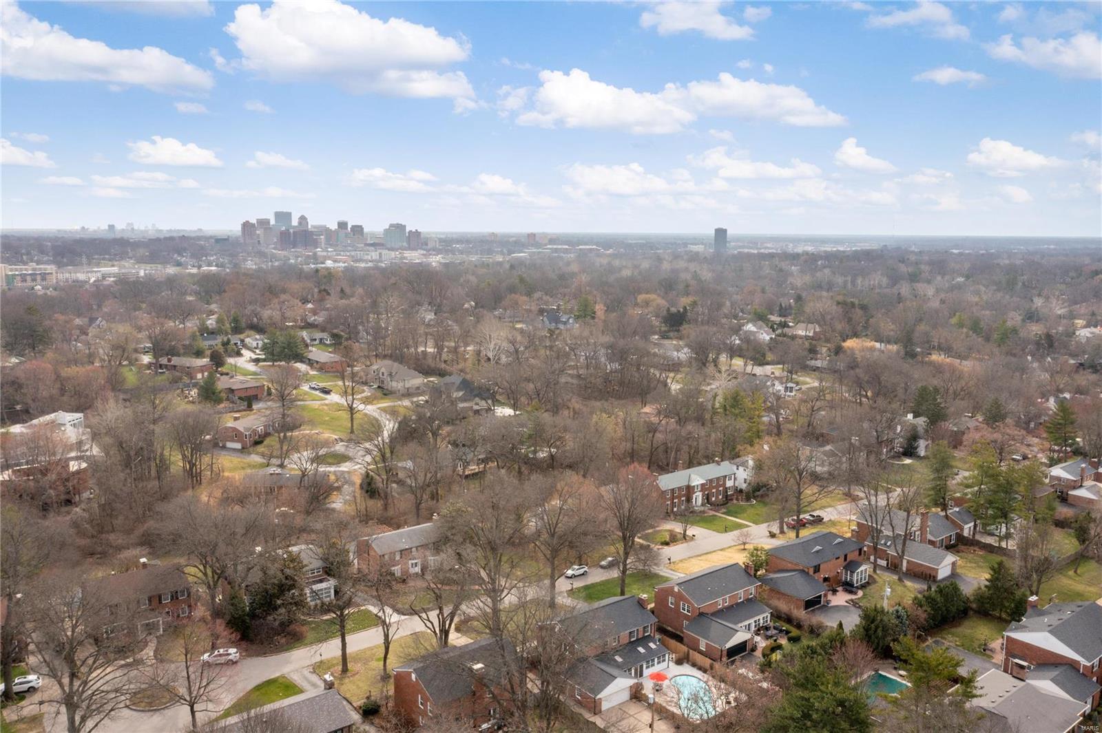 39 Rio Vista Drive St. Louis, MO 63124 - Photo 27 of 32 Gallery Image 27