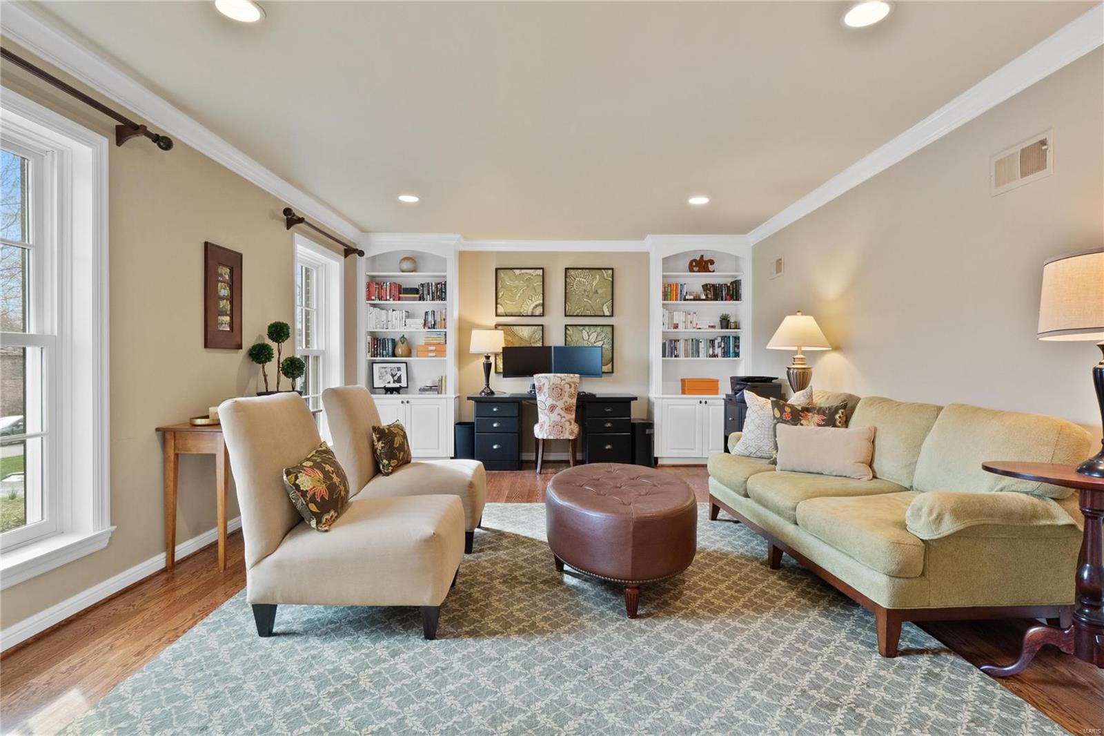 39 Rio Vista Drive St. Louis, MO 63124 - Photo 5 of 32 Gallery Image 5