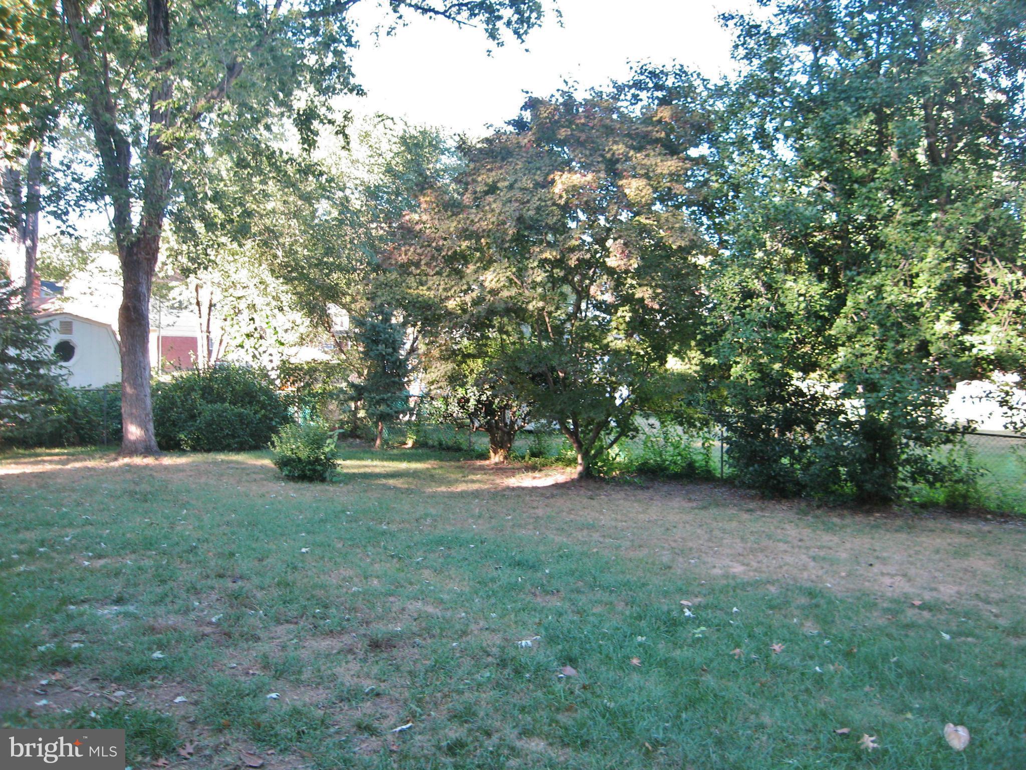 7623 Hayfield Road Alexandria, VA 22315 - Photo 19 of 22 Exterior (Rear)