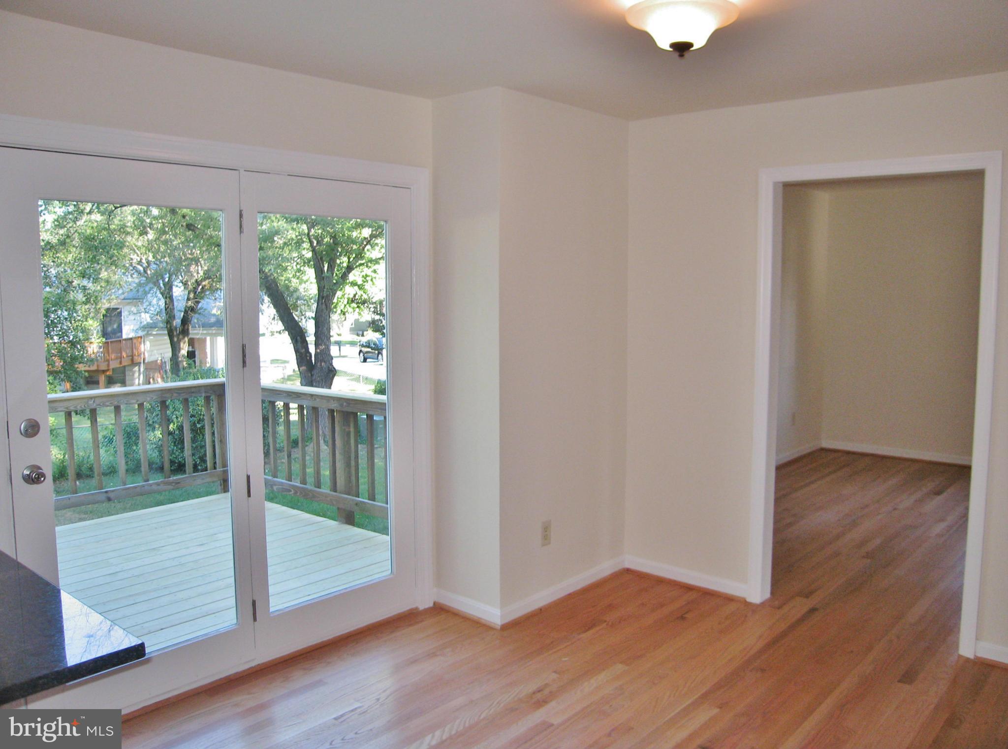 7623 Hayfield Road Alexandria, VA 22315 - Photo 3 of 22 Kitchen