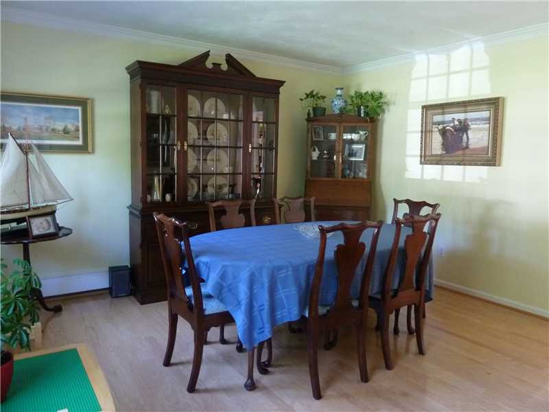 54 Gateway Road North Kingstown, RI 02852 - Photo 4 of 16 Dining Room.