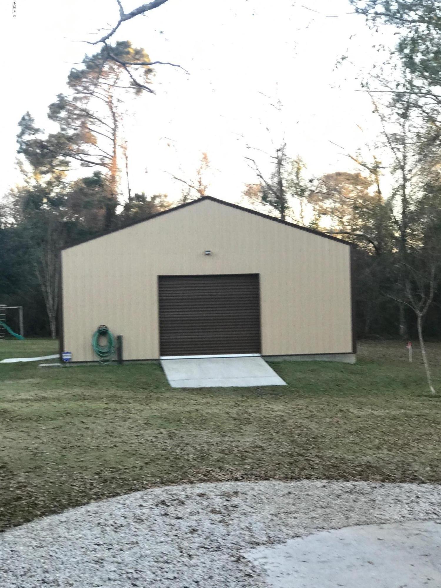 16005 Peapatch Road Biloxi, MS 39532 - Photo 3 of 18 IMG_2844