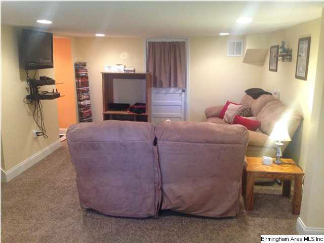 1120 Eastern Valley Road Bessemer, AL 35020 - Photo 29 of 32