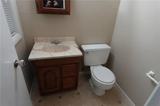 $294,950 | 6922 Northwest 77th Terrace, Kansas City, MO 64152