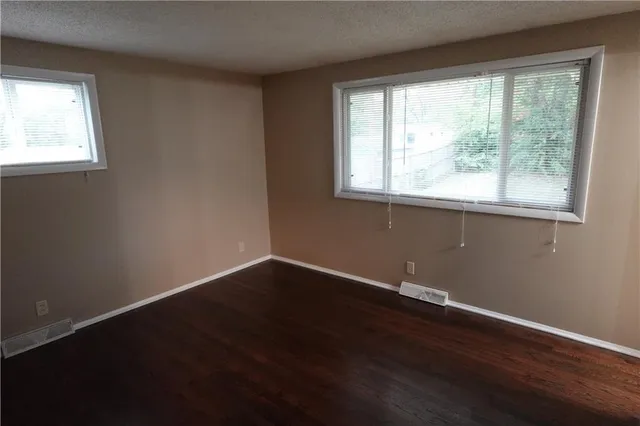 $294,950 | 6922 Northwest 77th Terrace, Kansas City, MO 64152