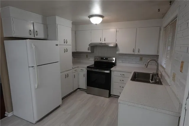 $289,950 | 6922 Northwest 77th Terrace, Kansas City, MO 64152