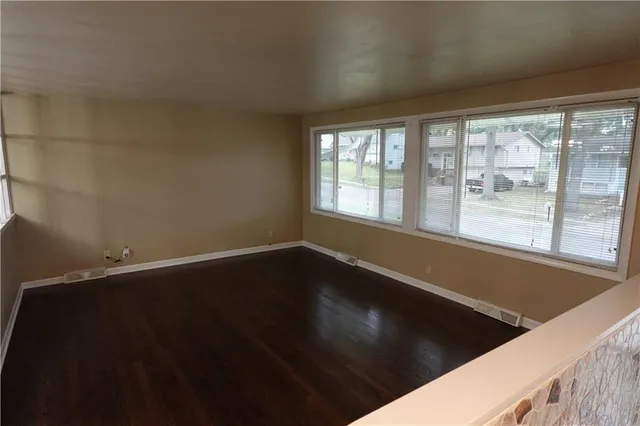 $294,950 | 6922 Northwest 77th Terrace, Kansas City, MO 64152