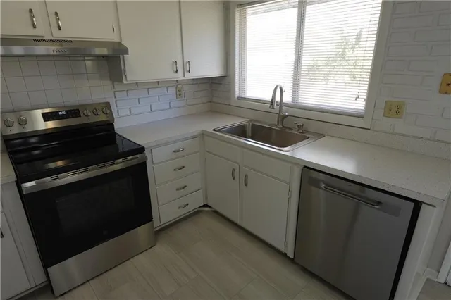 $289,950 | 6922 Northwest 77th Terrace, Kansas City, MO 64152