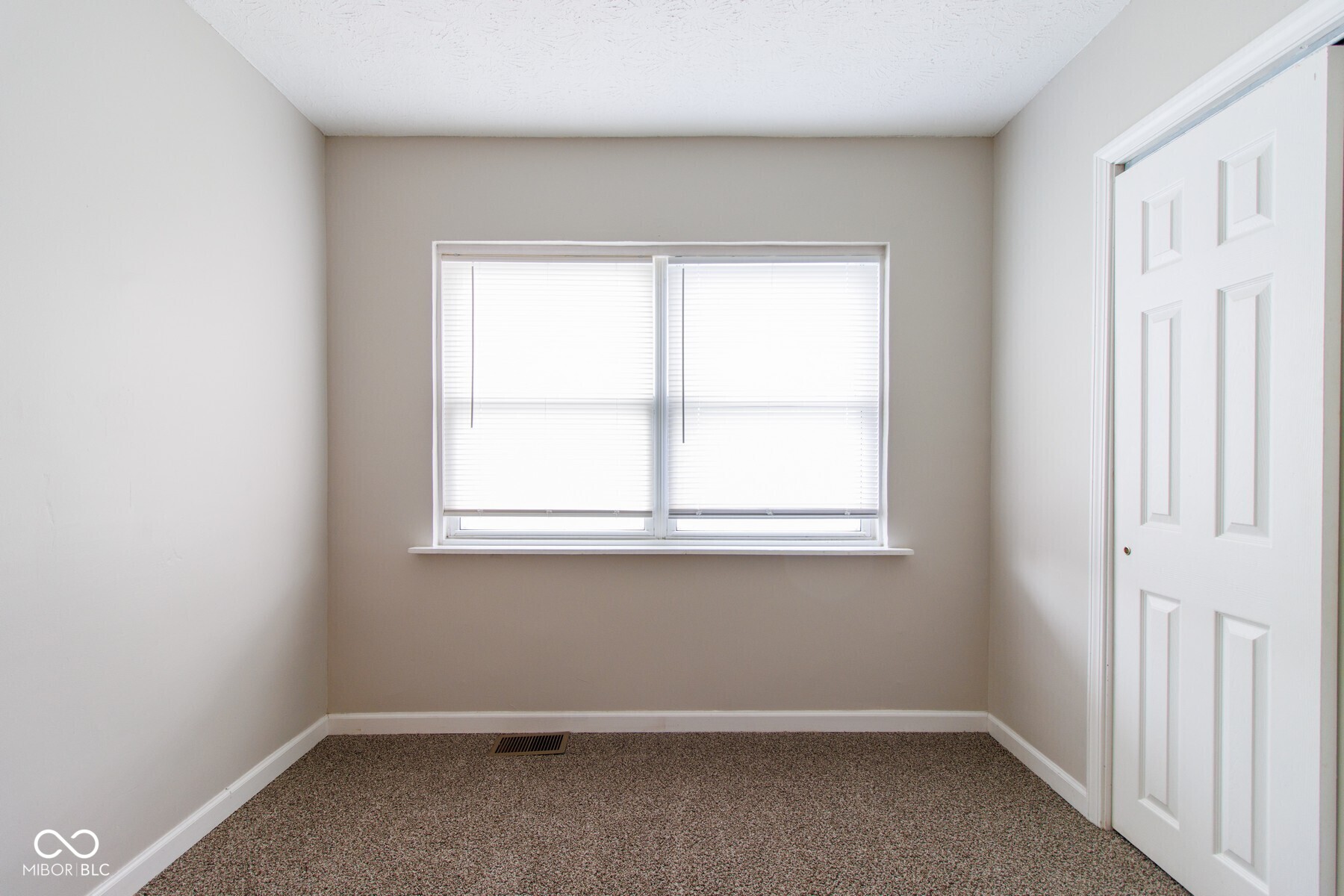 63 South 3rd Avenue Beech Grove, IN 46107 - Photo 5 of 15