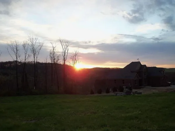 $799,000 | 7011 Sunrise Lane, McDonald, PA 15057