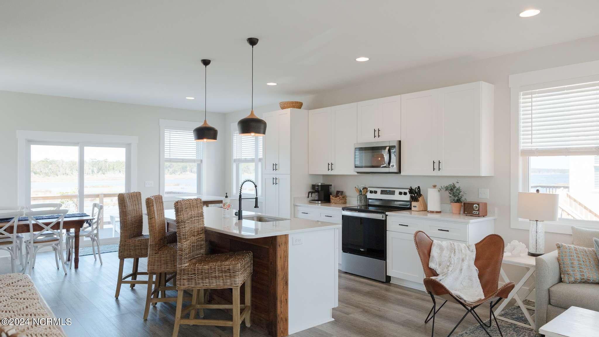 465 Atkinson Point Road Surf City, NC 28445 - Photo 10 of 75 465 Atkinson Point