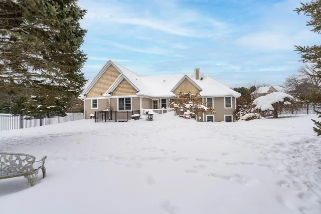 $669,900 | 6368 Hollison Drive, Kalamazoo, MI 49009