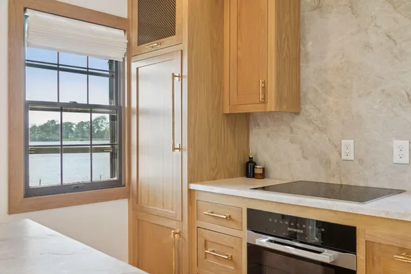 $4,995 | 5669 Hugo Road, St. Paul, MN 55110