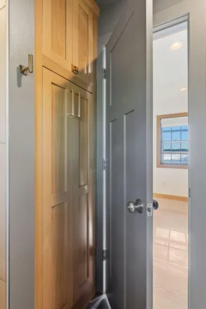 $4,995 | 5669 Hugo Road, St. Paul, MN 55110