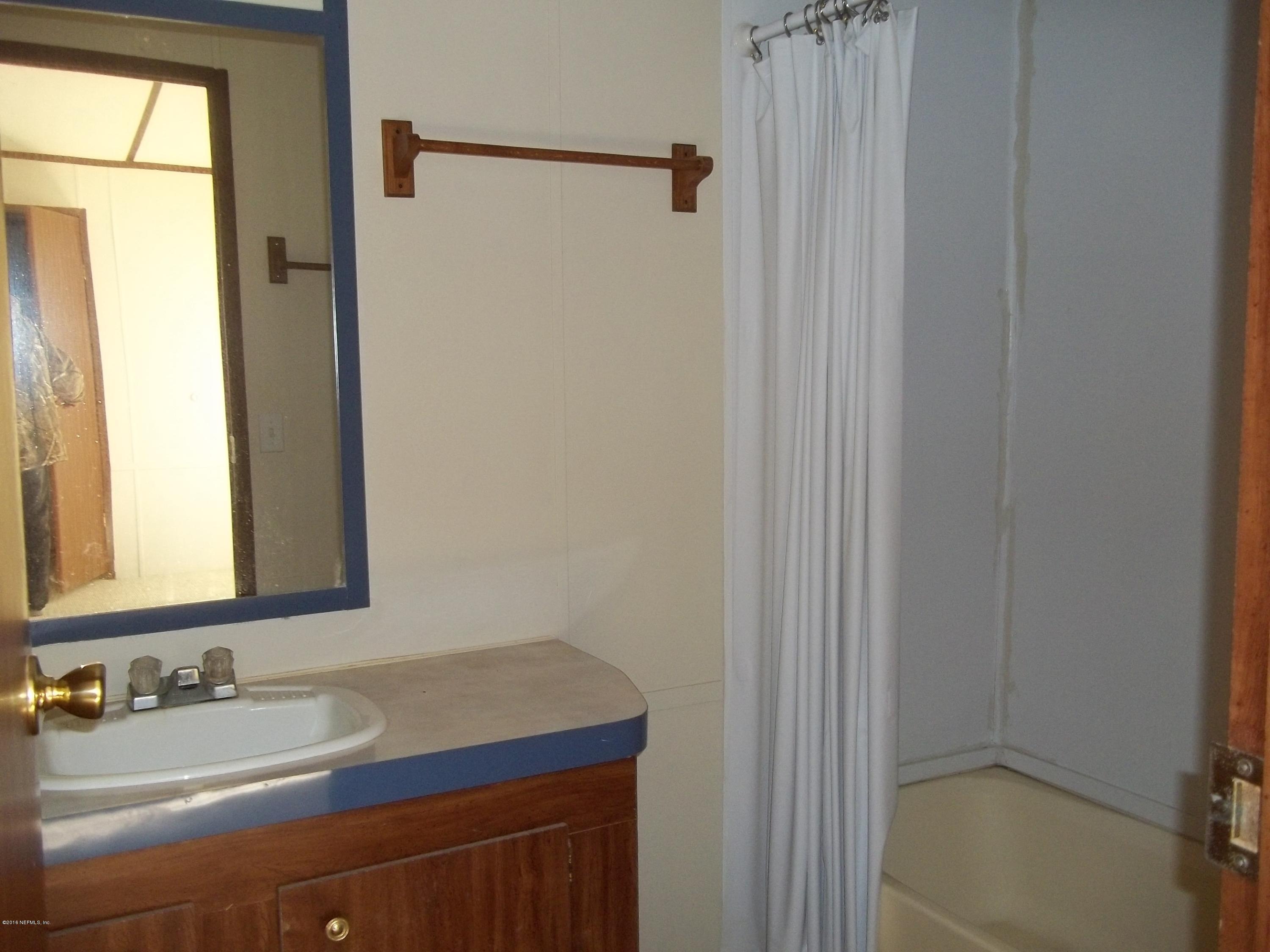 4704 Gadara Road Keystone Heights, FL 32656 - Photo 19 of 21 master bath