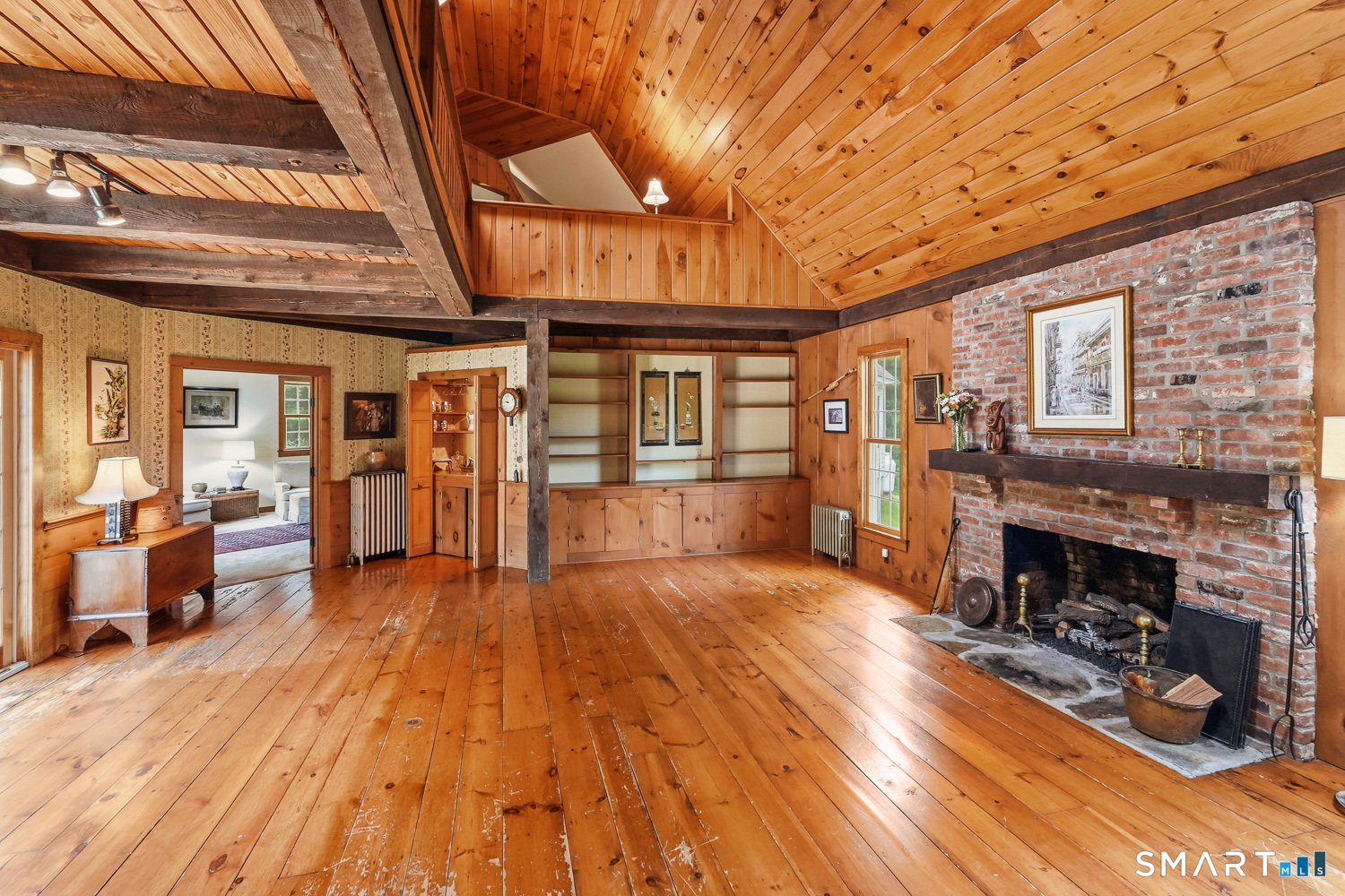 496 Center Road Woodstock, CT 06281 - Photo 8 of 40