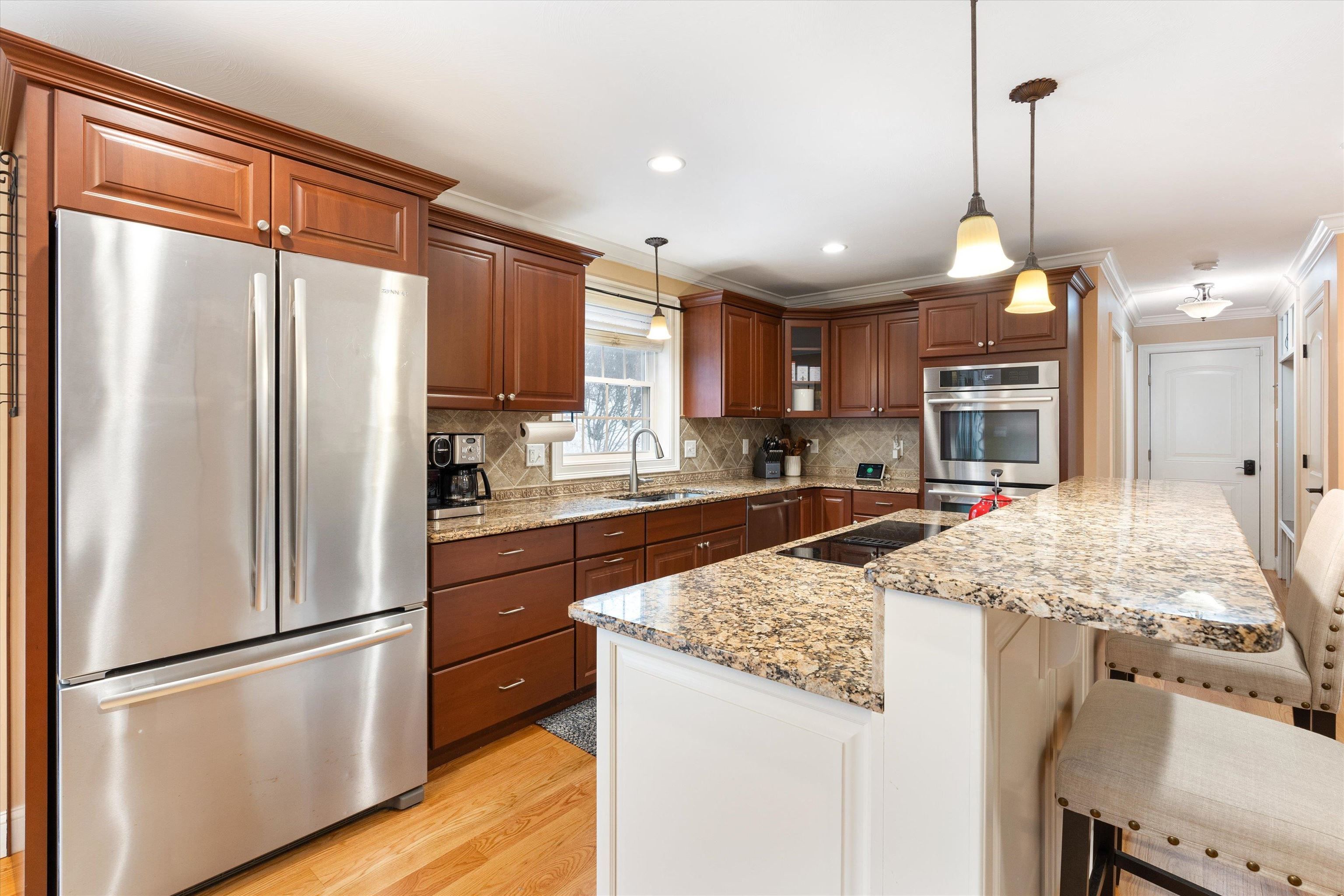 41 Silver Brook Road Salem, NH 03079 - Photo 21 of 59