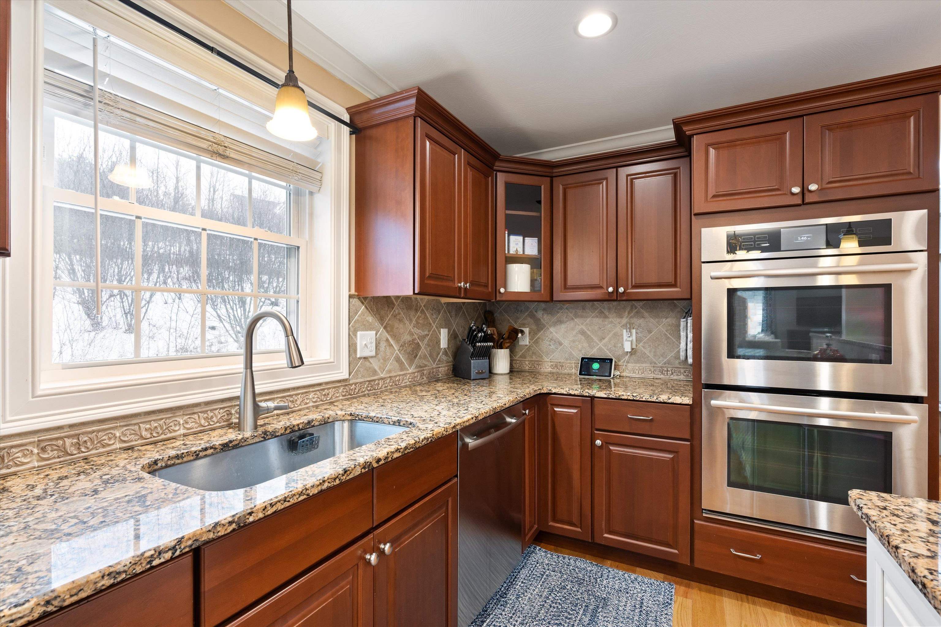 41 Silver Brook Road Salem, NH 03079 - Photo 22 of 59