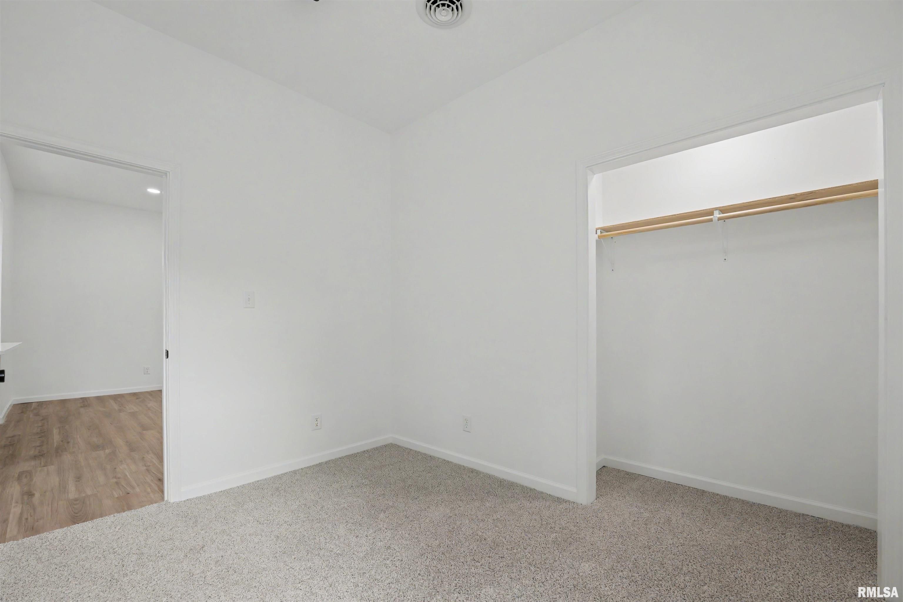 709 South Kickapoo Street Lincoln, IL 62656 - Photo 18 of 25