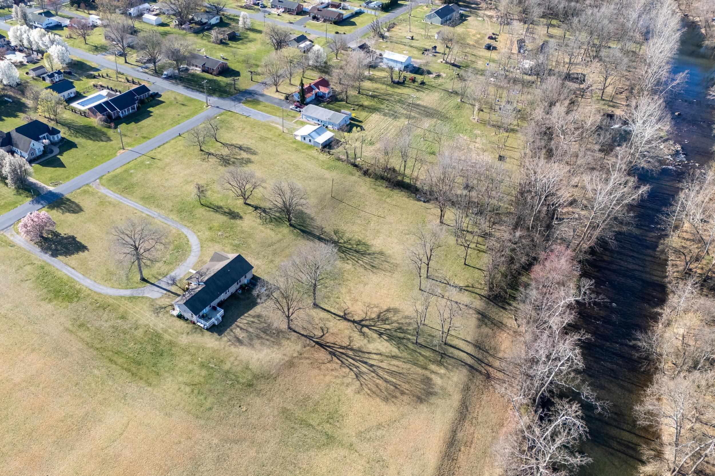 1-2 Riverside Avenue Grottoes, VA 24441 - Photo 9 of 30