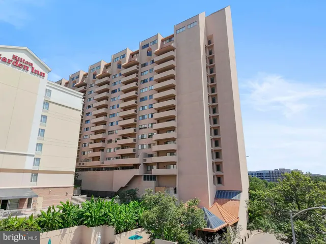 a view of a tall building