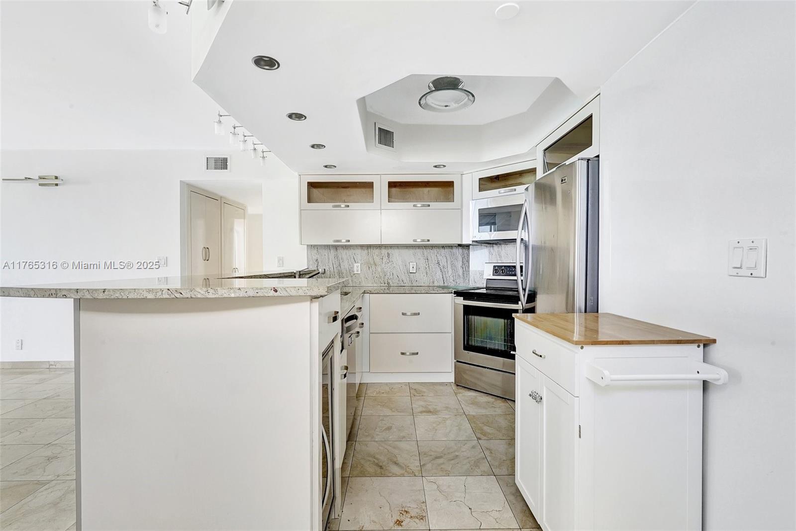 8911 Collins Avenue, Unit 605 Surfside, FL 33154 - Photo 7 of 46