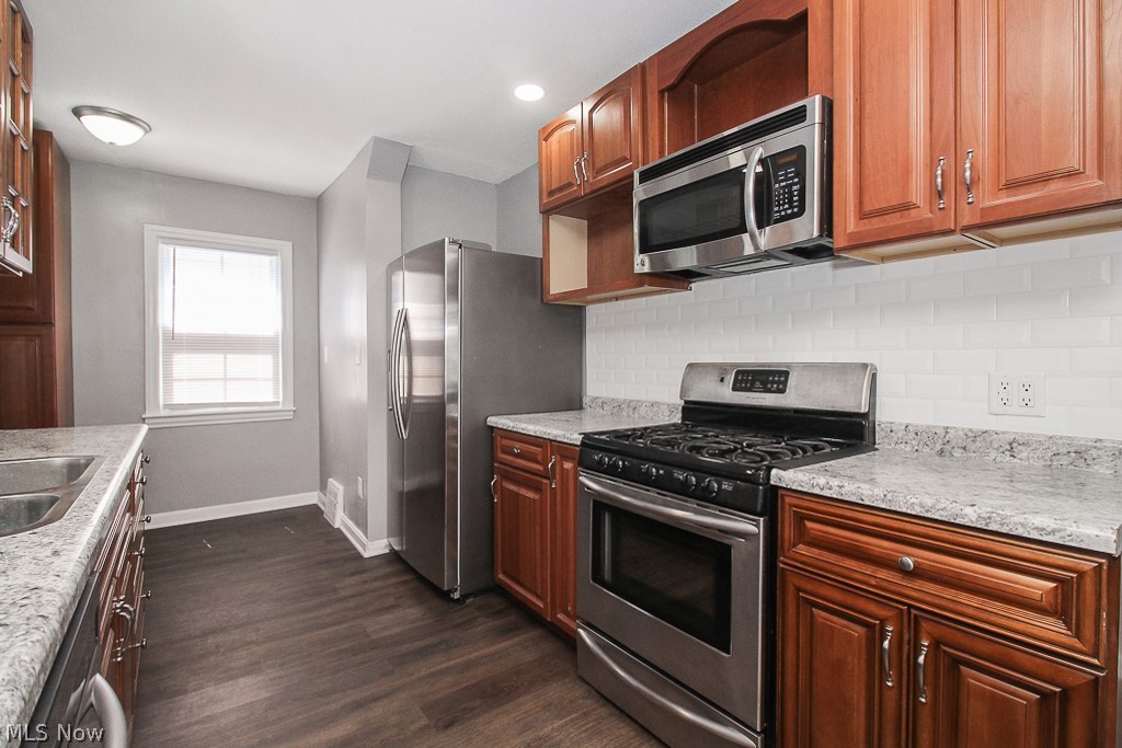 2123 Goodnor Road Cleveland Heights, OH 44118 - Photo 10 of 35