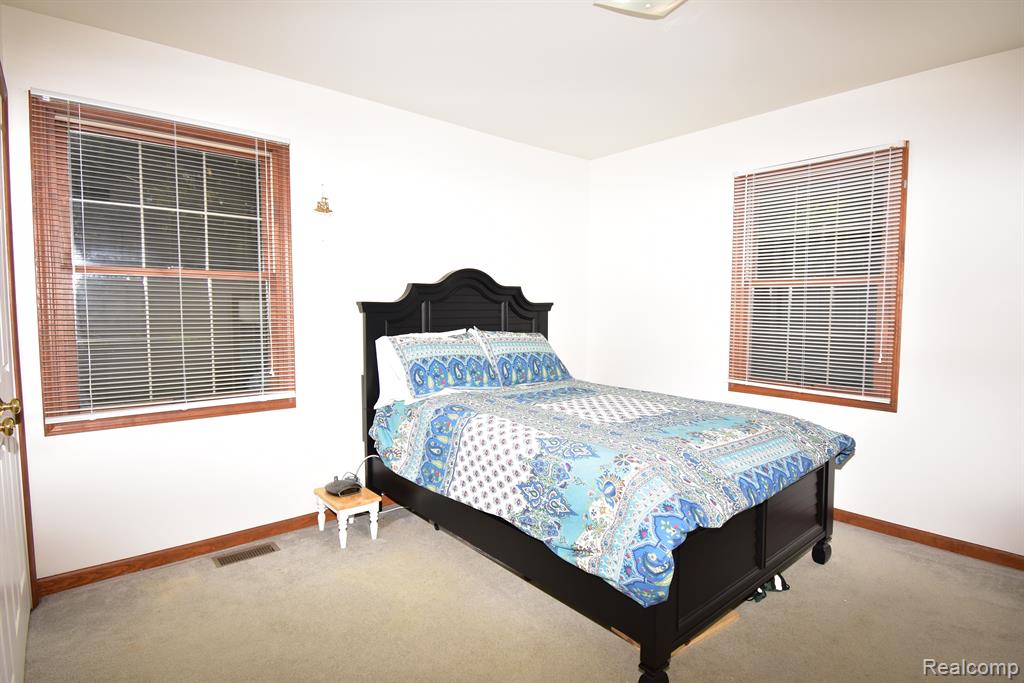 10625 Monticello Road Pinckney, MI 48169 - Photo 8 of 10
