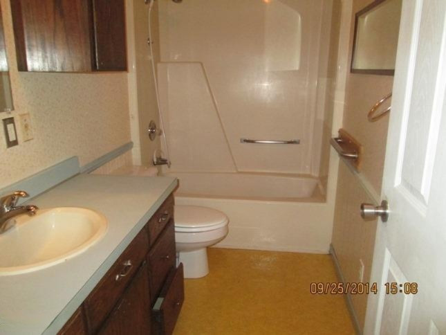 140 South Brooks Road Muskegon, MI 49442 - Photo 8 of 15 140 Brooks 9-25-14 (17)