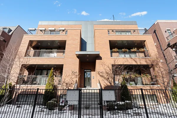 $1,217,000 | 1042 West Altgeld Street, Unit 1S, Chicago, IL 60614